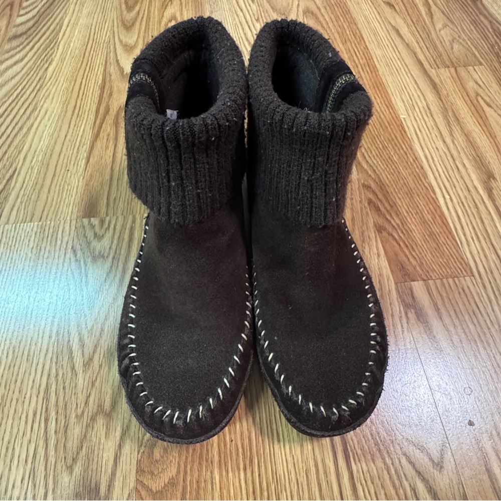 Minnetonka Chocolate Brown Ankle Booties